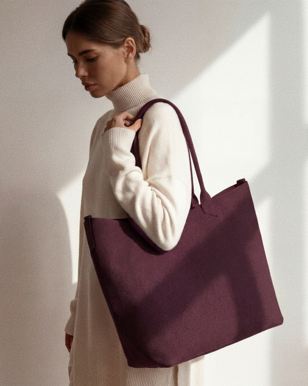 Colossi Tote
